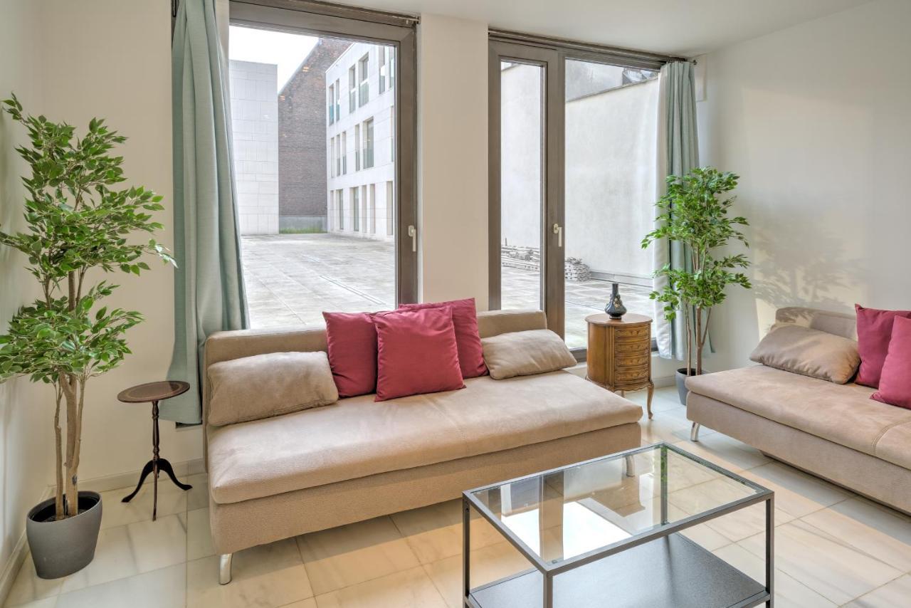 The Marble Apartment